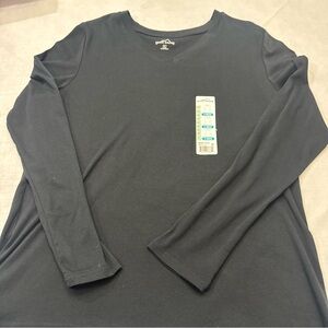 Womens Long-Sleeve V-Neck Shirt - Black